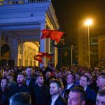 ФОТО: Славеничка атмосфера пред седиштето на ВМРО-ДПМНЕ