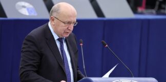 ЕУ да престане да ги следи плановите на Трамп и да понуди свој мир за Украина, порача еврокомесарот Кубилиус Andrius Kubilius