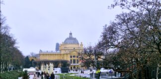 Блескавиот град раскажува убава декемвриска приказна