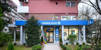 Отворени реновираните експозитури на Шпаркасе банка во Капиштец и во Чаир
