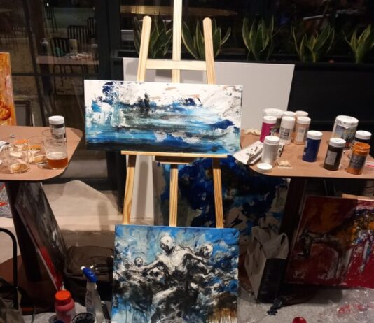 Изложба на делата на уметниците што твореа на „Котон блуз фестивалот“