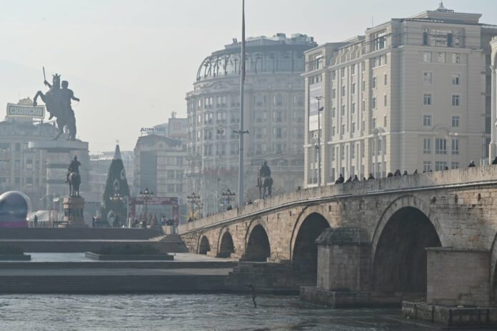 Zagadeno Skopje, magla