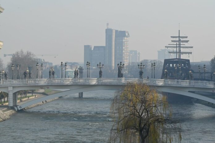 Zagadeno Skopje, magla