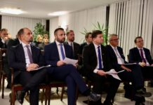 Нашата цел е да изградиме економија што нуди јасни и долгорочни услови за инвеститорите, порача Дурмиши