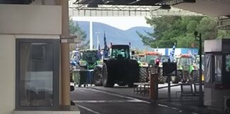 Грчките земјоделци до петок нема да ги блокираат граничните премини Евзони и Ники кон нашата земја