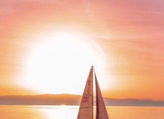 Едрилица на залез во декември на Охридското Езеро на Никола Наумоски – ФОТОГРАФИЈА НА НЕДЕЛАТА