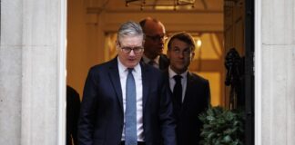 Брисел никако да ја извади главата од песок