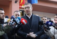 Темата со мигранти е непостоечка, опозицијата сака да шири страв и паника, истакна Мицкоски