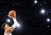 Вембањама ја сопре Оклахома на патот кон двојна круна