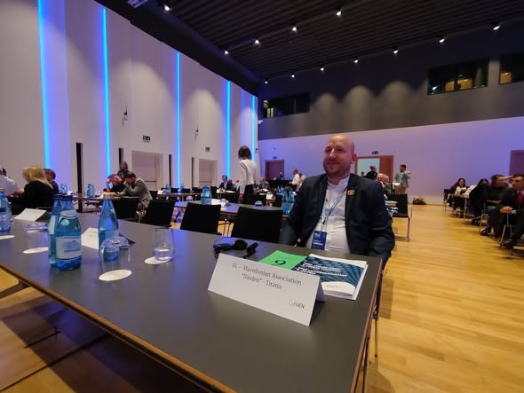 nikola-gjurgjaj-kongres-na-fuen