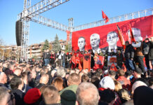 Фото: Поддршка за осомничените за воени злосторства во Скопје под слоганот „Јас сум УЧК”