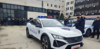 novi policiski vozila