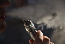 Неколку млади Белгијци хоспитализирани по пушење е-цигари од „домашно производство“, еден во кома е - cigara