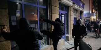 Протести во Бугарија и судири со полицијата во Софија поради предлог буџетот за 2026