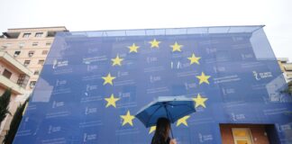 Американскиот „повик за будење“ здраво ја протресе Европа