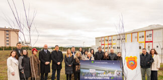 Зелена иницијатива на ТАВ Аеродроми „Садиме денес за одржливо утре“ втора година по ред – вработените на скопскиот аеродром засадија дрвја во Општина Илинден