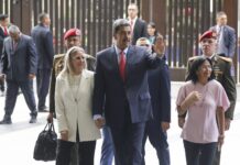 „Би-би-си“ анализира кој ќе владее во Венецуела по падот на Мадуро Maduro
