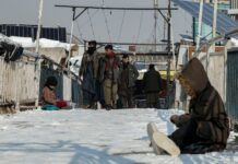 Снежни бури и поројни дождови во Авганистан, најмалку 61 лице го загуби животот, а 110 се повредени