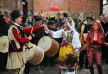 ФОТО: Продефилираа маските на традиционалниот Вевчански карневал