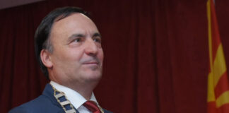 Платата не е работа на желби, туку на економски критеруми, вели Ангел Димитров