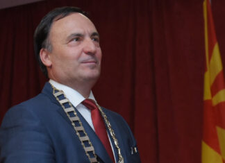 Платата не е работа на желби, туку на економски критеруми, вели Ангел Димитров