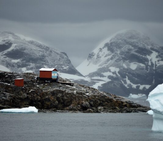Научниците создадоа најдетална мапа на Антарктикот досега