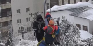 51 лице спасени од жичница на планината Улудаг во Турција