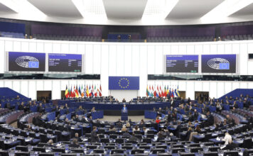 Ранливата ЕУ се фаќа за сламка во спротивставувањето на Вашингтон