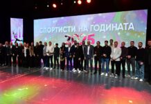 Највисоките признанија за Рустемовски и за Попева