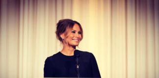 Меланија Трамп повика на мир и единствно во Минеаполис