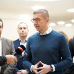 Наш приоритет не се изборите, туку реформите и проектите, му одговори Мицкоски на Филипче