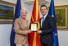 Муцунски имаше проштална средба со Агелер