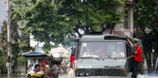 Во ненадејни поплави во Индонезија 14 мртви, 18 повредени и повеќе од 400 евакуирани floods in Indonesia