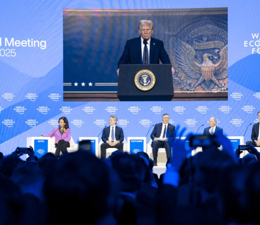 Суверенистите на чело со Трамп на „скијање“ кај глобалистите – каков предизвик!