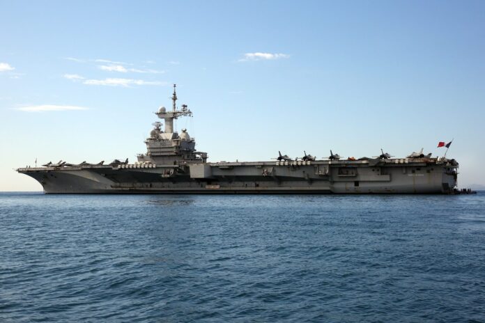 The French aircraft carrier Charles de Gaulle Francuski nosac na avioni Sharl de Gol