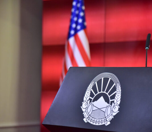 Зошто „на јуриш“ со бизнис-понуди кон Вашингтон?