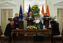 Несиметричниот баланс на моќ создава ризици за работничката класа од двете страни на светот