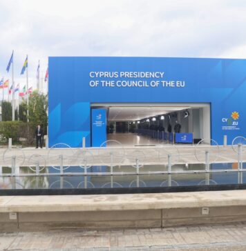 Амбициите за преобликување на ЕУ разнишани од индикатори за афери од висока корупција