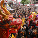 Впечатлива глобална прослава на Лунарната нова година на огнениот коњ