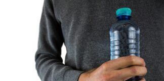 Тивки знаци дека не пиете доволно вода