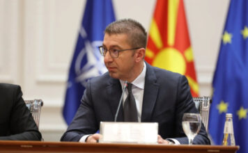 Правдата е посилна од криминалот, народот заслужува враќање на украденото, истакна Мицкоски