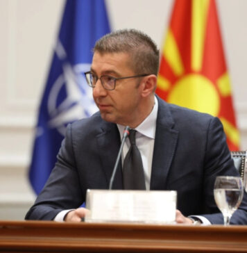 Мицкоски вели дека постои членство во ЕУ, но без право на глас, како дел од сценарио поврзано за мировниот план за Украина