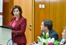 Јазикот е непроценливо богатство и дел од нашиот идентитет, истакна Силјановска Давкова