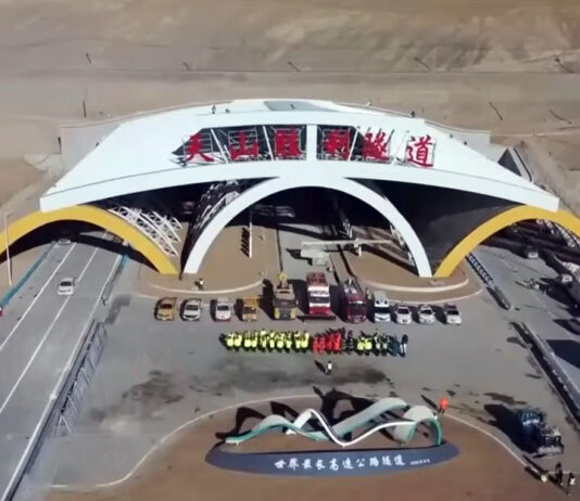 Преку планинскиот венец Тјаншан отворен најдолгиот автопатски тунел на планетата