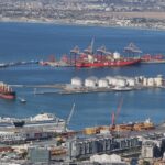 Иран тврди дека го контролира клучниот нафтен премин