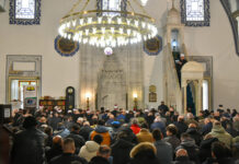 Верниците од исламска вероисповед денеска го слават Курбан Бајрам