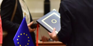 Божем прием по заслуги, а всушност ултиматуми во пракса