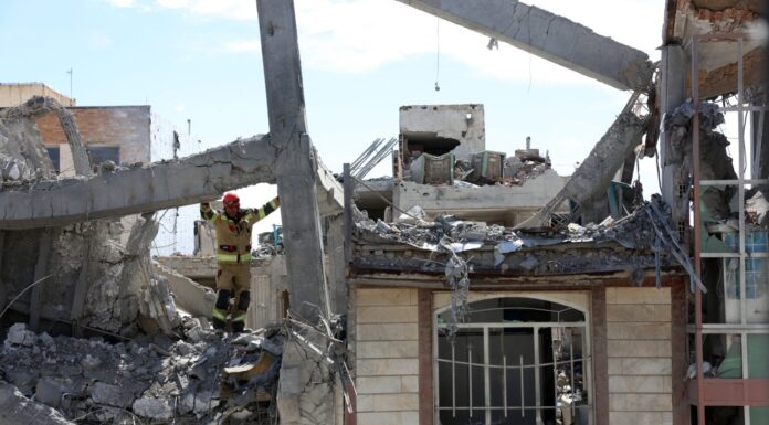 Израел го поддржува примирјето со Иран, но операциите во Либан продолжуваат