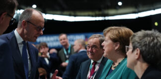 Дилемата на Берлин е дали да се влезе во дијалог со Русија или да се биде вазал на САД?