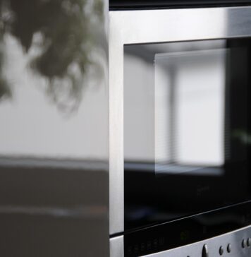 Колку се безбедни готовите оброци од микробранова печка?